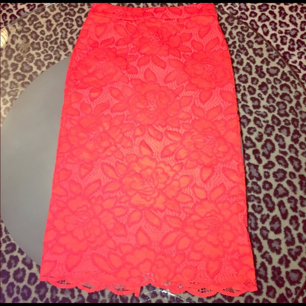 Bebe skirt.